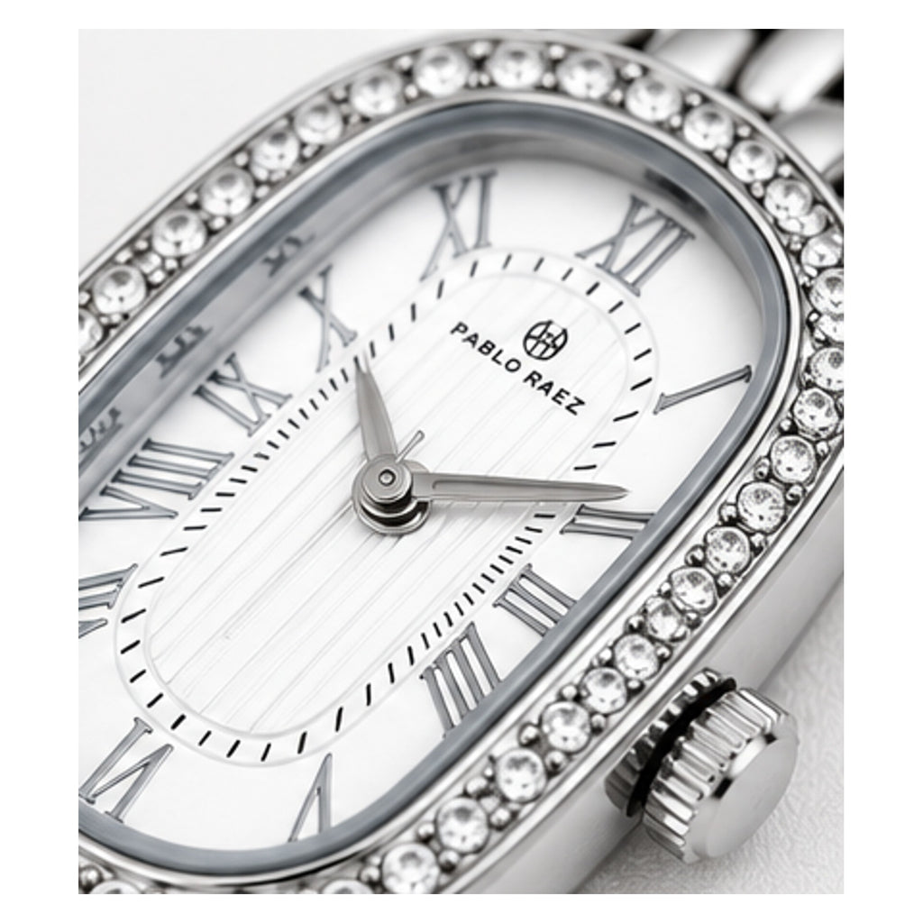 Reloj femenino plateado con esfera ovalada